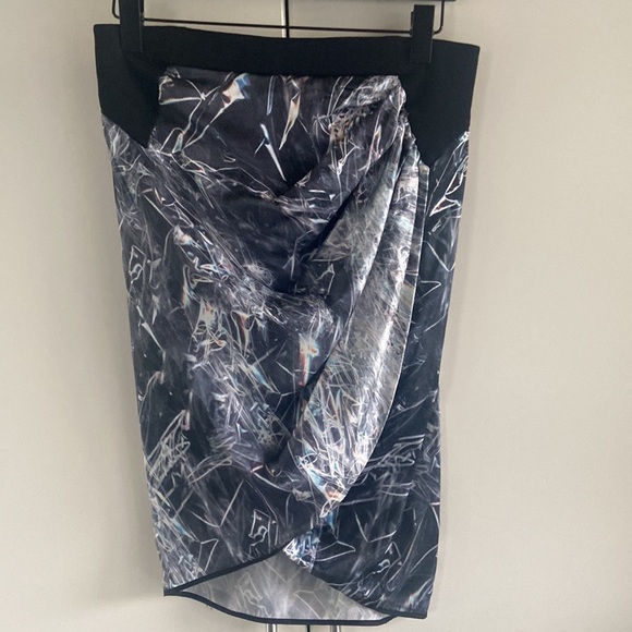 Helmut Lang Cellophane Silk Print Skirt - Picture 4 of 13